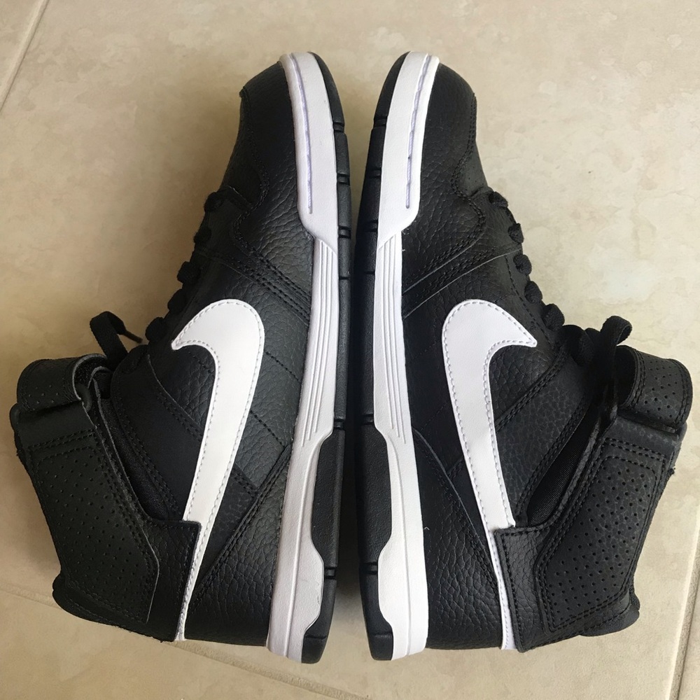 Nike kids Skateboard shoes - Picture 3 of 8